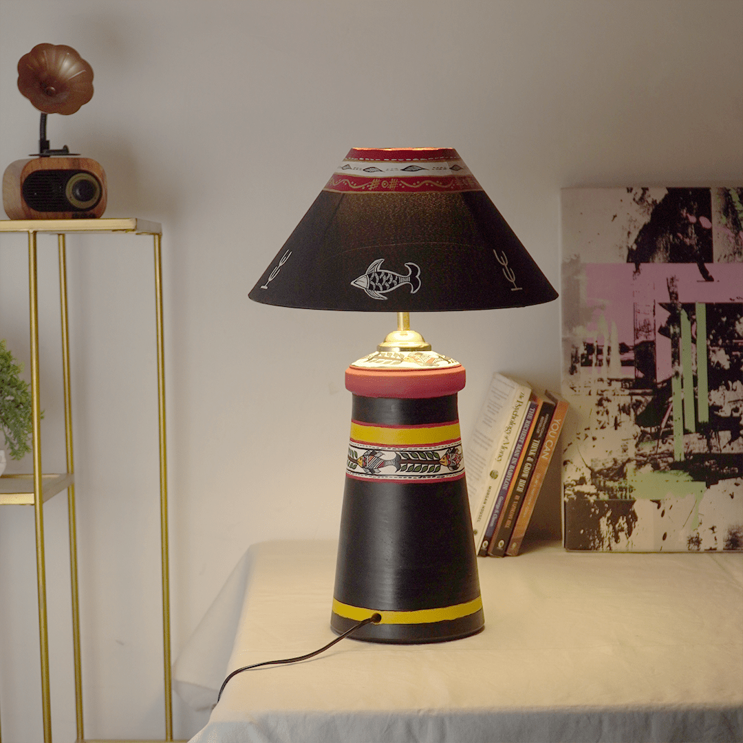 Folk Art Handcrafted Table Lamp – Minimal Elegance with Cultural Charm - Memories InsiteFOLK ART LAMP - ( BLACK )