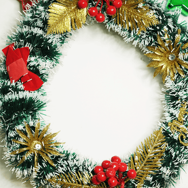 Elegant Christmas Decorative Wreath - Memories Insite