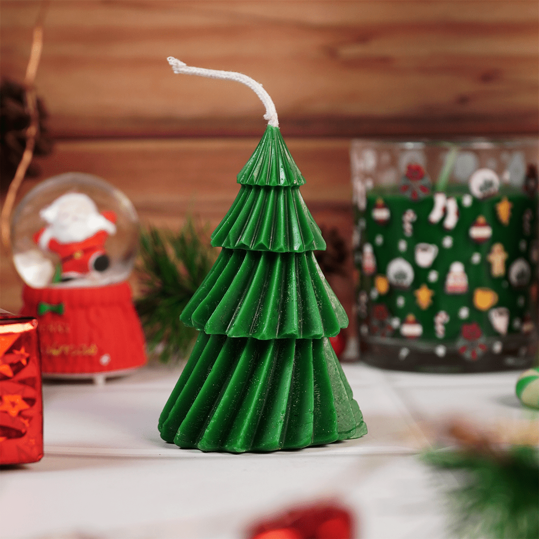Set of 2 Christmas Tree Scented Candles - Memories InsiteCHRISTMAS TREE BELL CANDLE SET OF 2