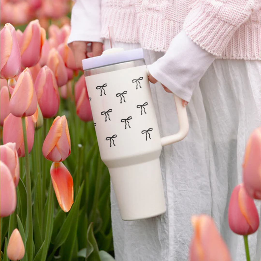 Bowsie™ Tumbler with Straw & Lid