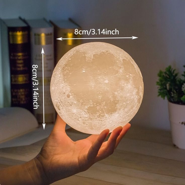 Levitating™ Moon Lamp