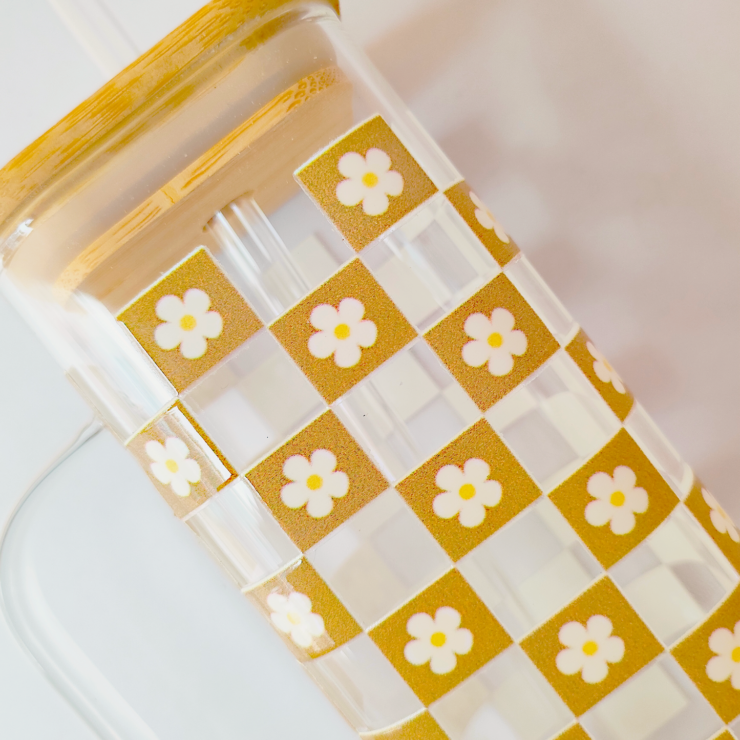 Sunny Daisy Checkered Glass Tumbler with Handle, Bamboo Lid & Straw – Aesthetic & Eco-Friendly Drinkware