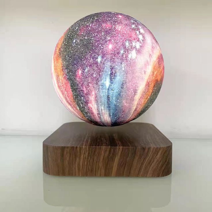 Galaxy™ Levitating Moon