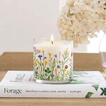 Wild Garden Floral Scented Candle in Glass Jar | Aesthetic Home Décor & Relaxing Aroma - Memories InsiteWILD GARDEN FLORAL SCENTED CANDLE IN GLASS JAR