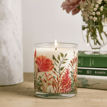 Warm Floral Scented Candle in Glass Jar | Elegant Aesthetic Home Décor Candle - Memories InsiteWARM FLORAL SCENTED CANDLE IN GLASS JAR