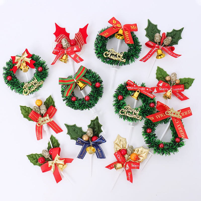 Set of 6 Christmas Wreath & Holly Berry Cake Toppers | Festive Holiday Cupcake Decorations - Memories InsiteCHRISTMAS CAKE TOPPERS SET6