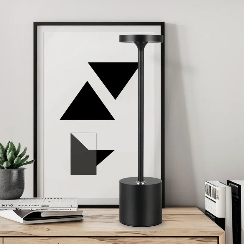Kastyn™ Metal Table Lamp