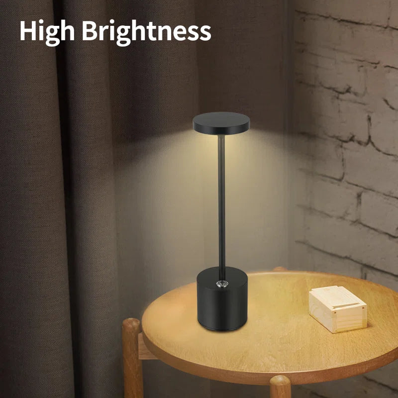 Kastyn™ Metal Table Lamp