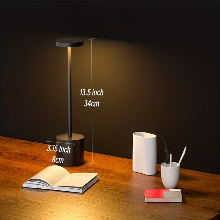 Kastyn™ Metal Table Lamp