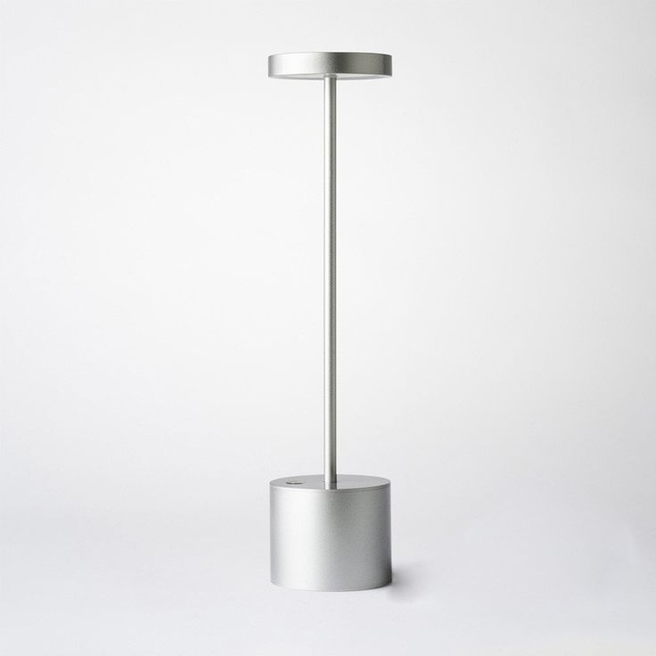 Kastyn™ Metal Table Lamp
