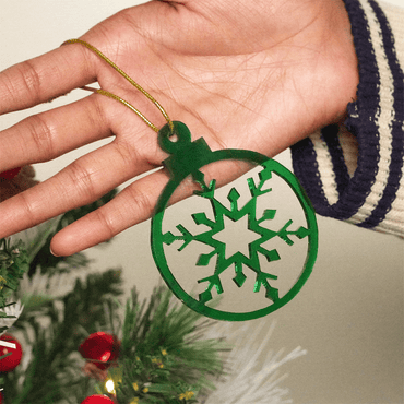 Green Snowflake Christmas Hanging Ornaments – Set of 2 - Memories InsiteSet of 2