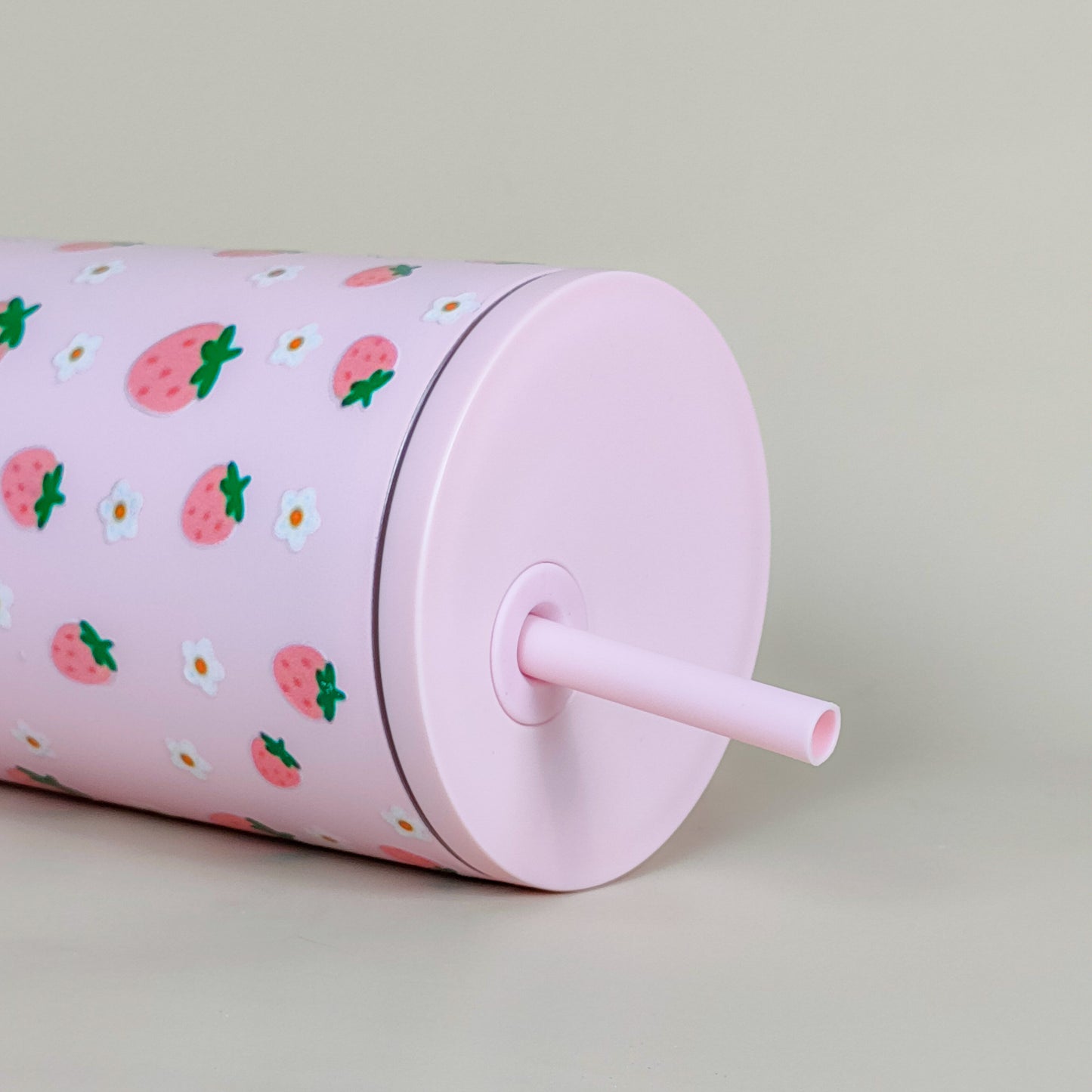 Pink Strawberry Daisy Tumbler