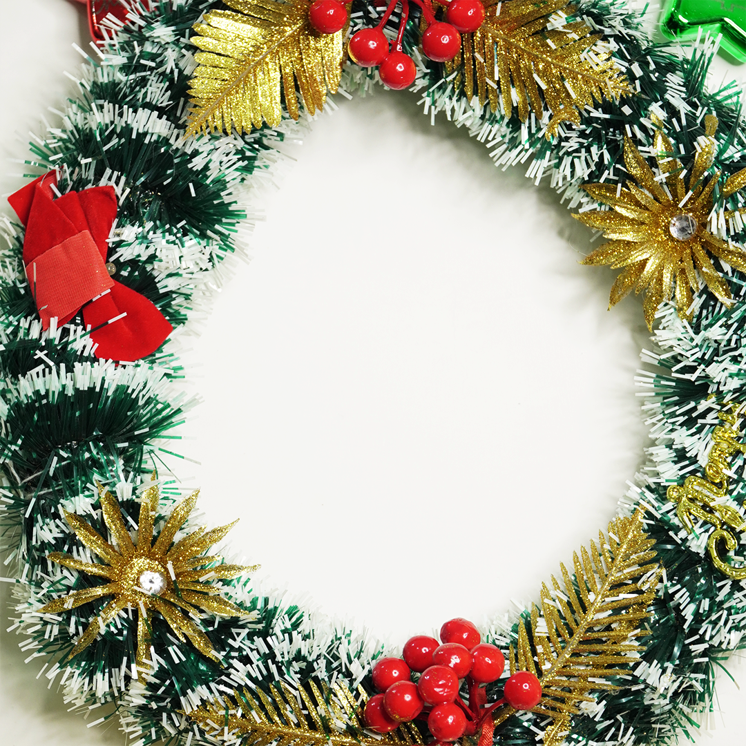 Elegant Christmas Decorative Wreath