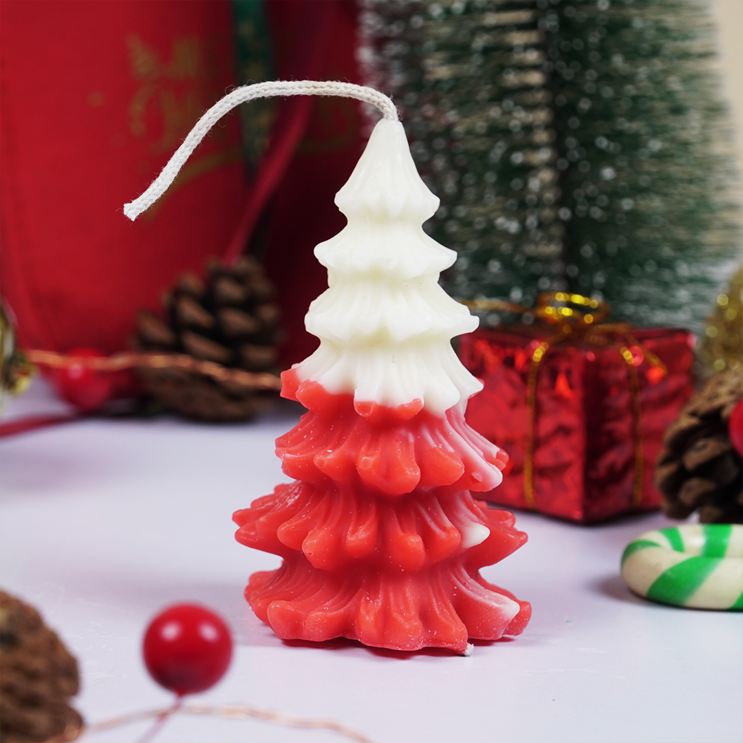 Set of 2 Festive Christmas Tree Sceneted Candles