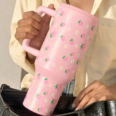 Cute Strawberry Tumbler — Leakproof & Insulated (Pink)