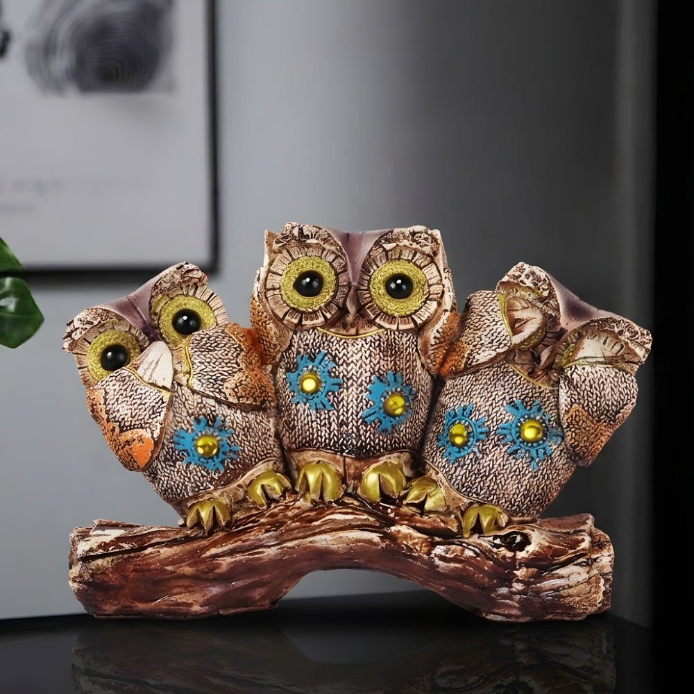WiseCharm™ Owl Family Showpiece – Resin Decor with Artistic Detailing