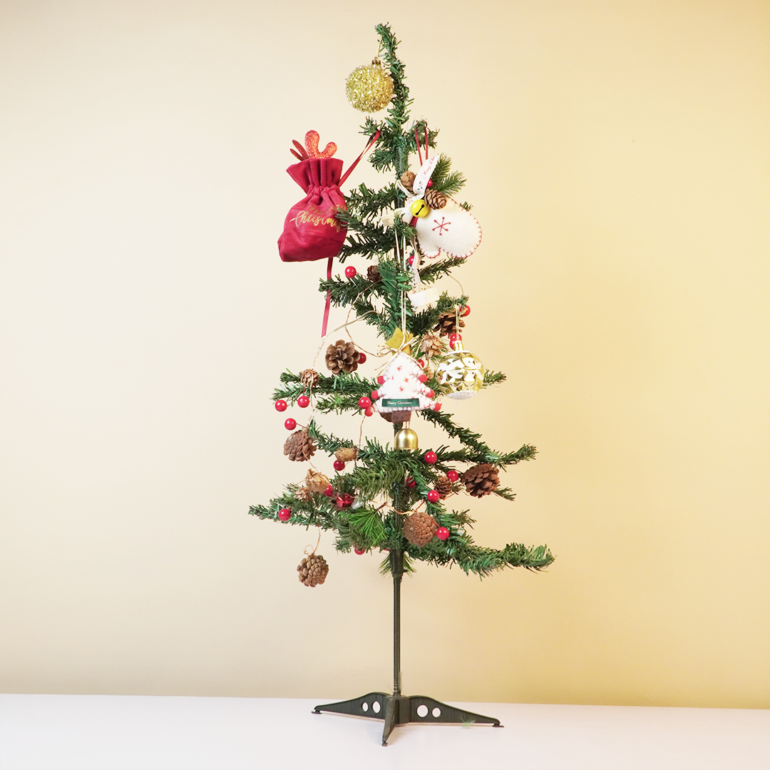 Artificial Christmas Tree – Slim Decorative Xmas Tree