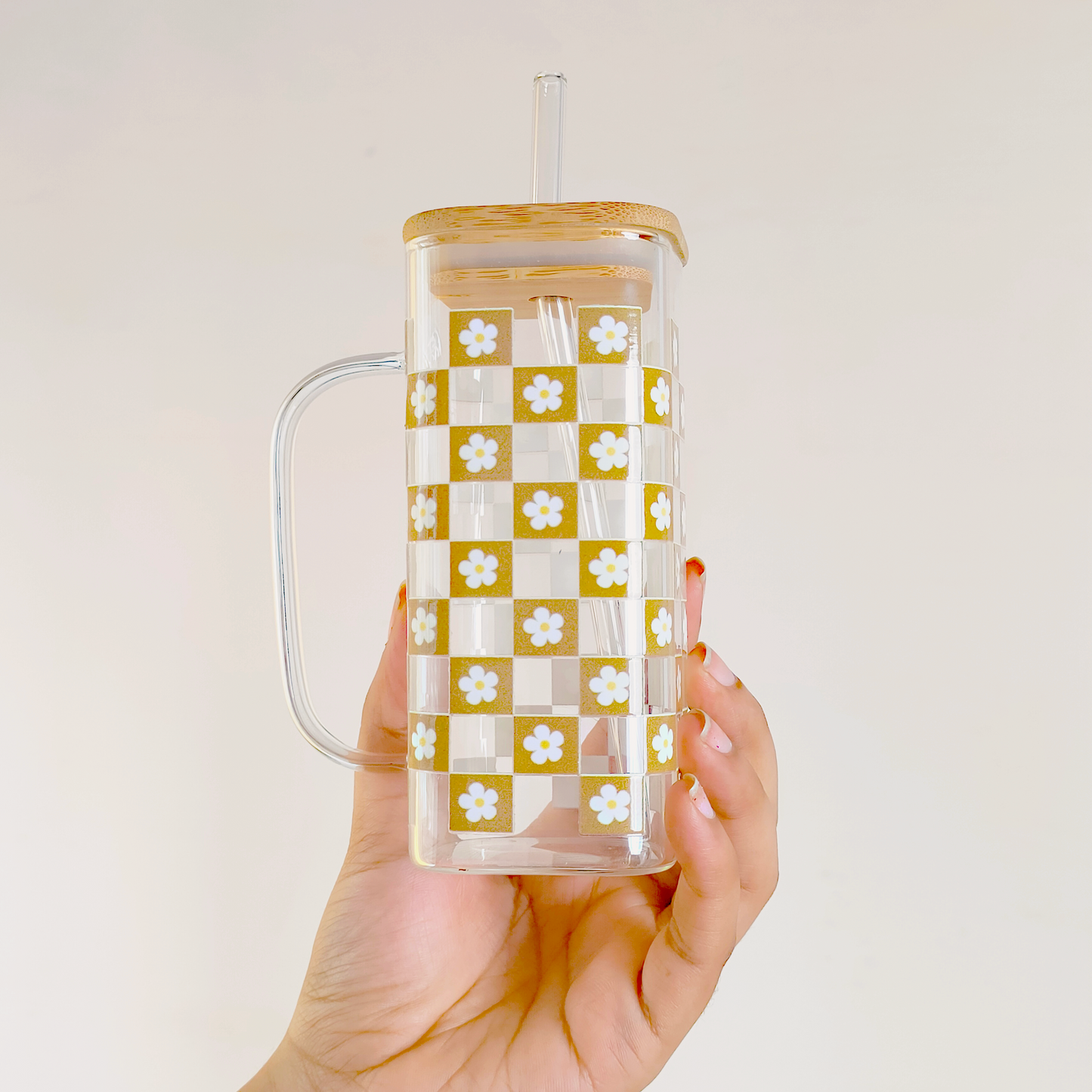 Sunny Daisy Checkered Glass Tumbler with Handle, Bamboo Lid & Straw – Aesthetic & Eco-Friendly Drinkware