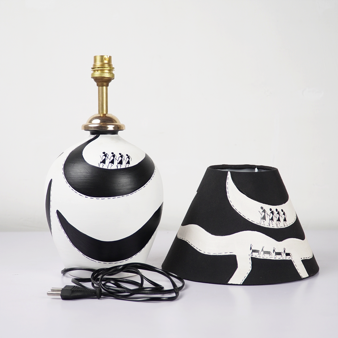 Artisan Noir Lamp – Handcrafted Black & White Aesthetic Light