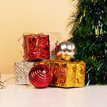 Christmas Tree Decoration Gift Set – 24pcs Ornament Box with Mini Gift Boxes, Baubles