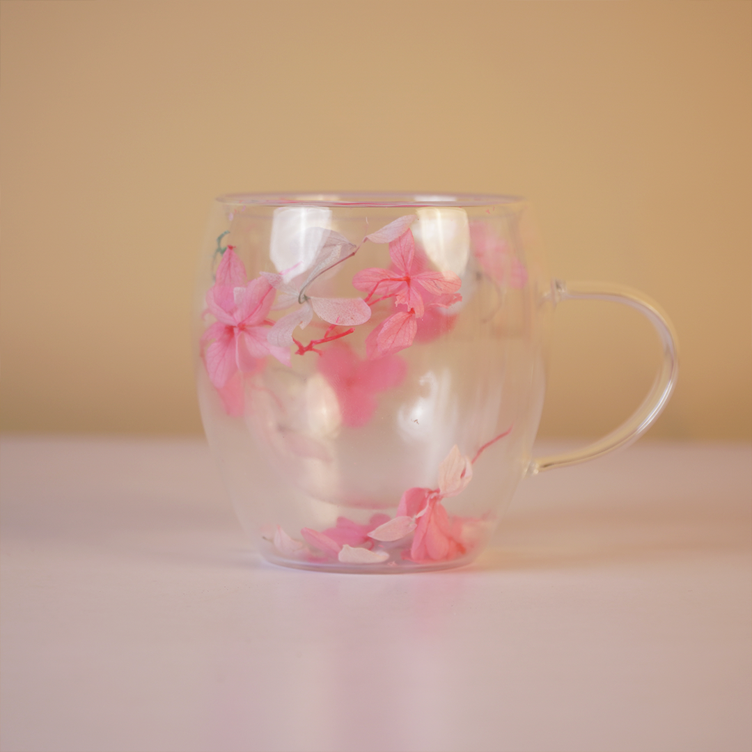 Blossom Glass Mug – Elegant Floral Double-Wall Tea & Coffee Cup