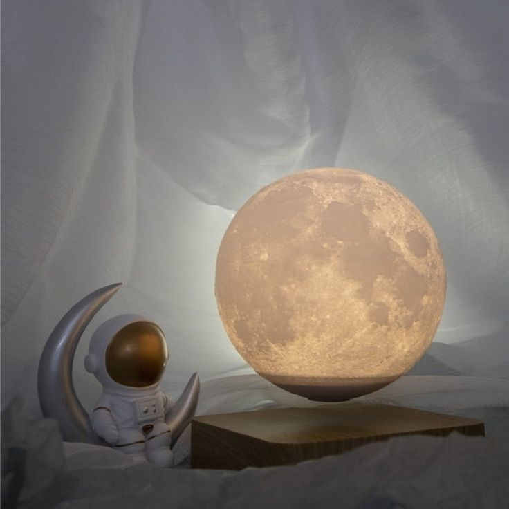 Magnetic Levitating Moon Lamp