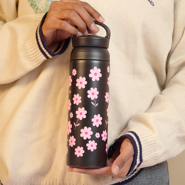 Daisy Bloom Vacuum Insulated Tumbler – 490ml Hot & Cold Stainless Steel Bottle with Carry Loop Lid