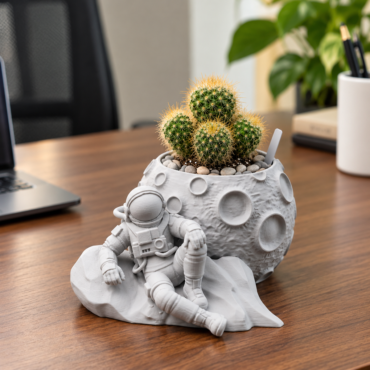 Astronaut Space Theme  Desk Organizer | Creative Tabletop  Holder