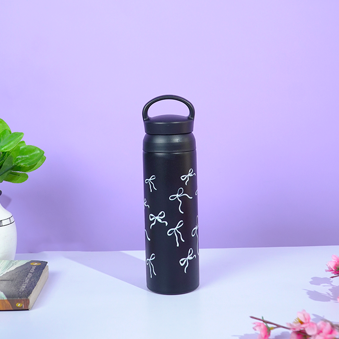 Midnight Elegance Bottle – Timeless Design with Modern Functionality- Black