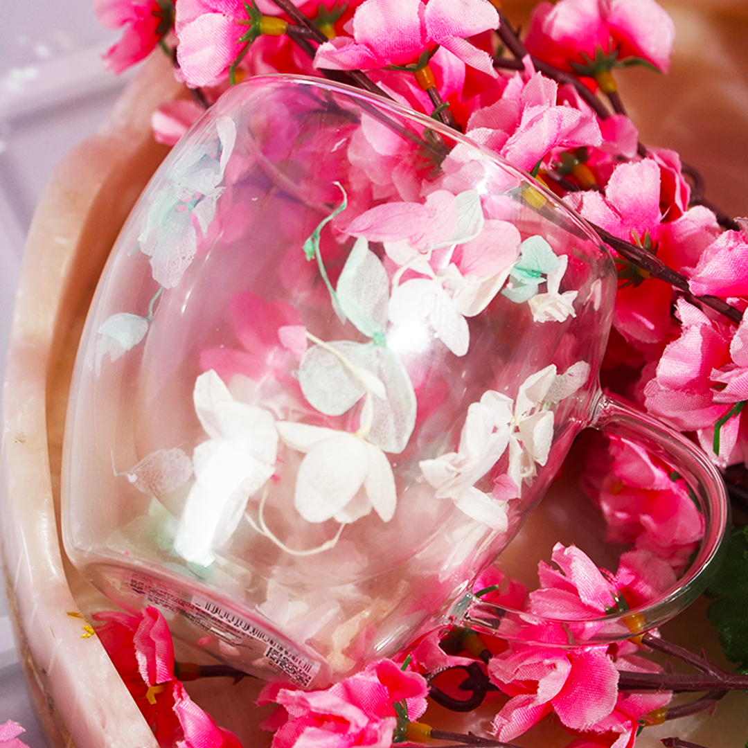 Blossom Glass Mug – Elegant Floral Double-Wall Tea & Coffee Cup
