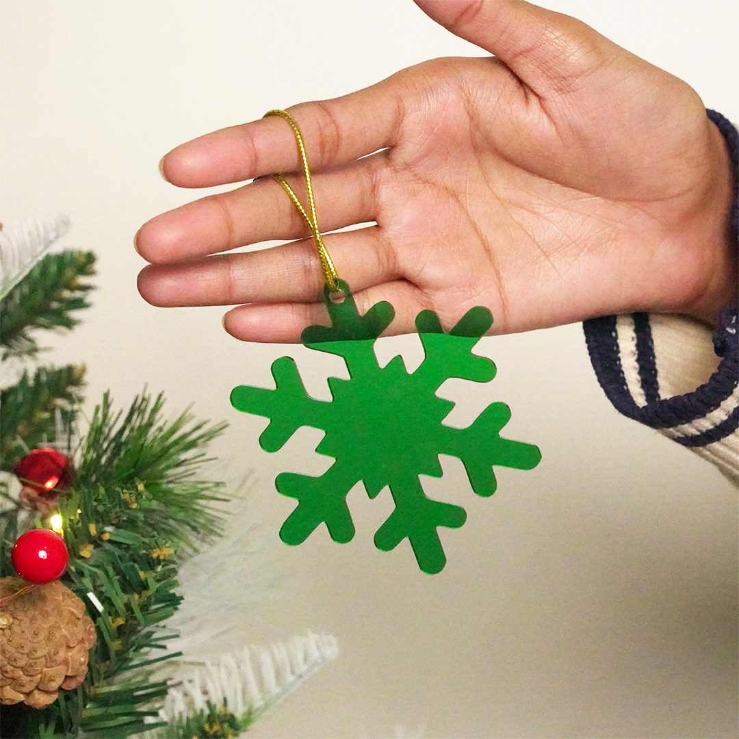 Green Snowflake Christmas Ornaments – Set of 6