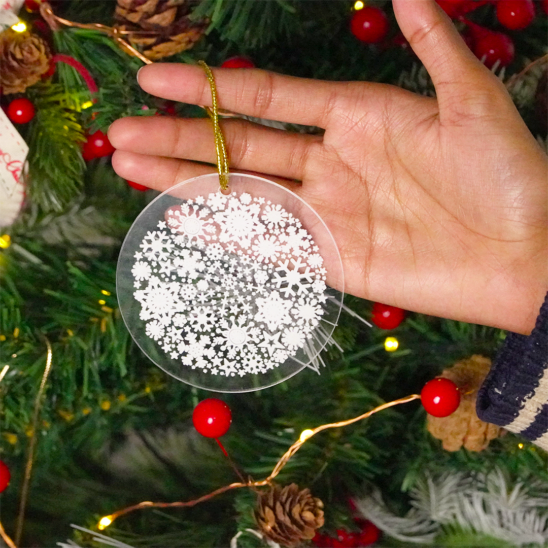 Set of 6 Acrylic Snowburst Ornament Set – Premium Winter Décor