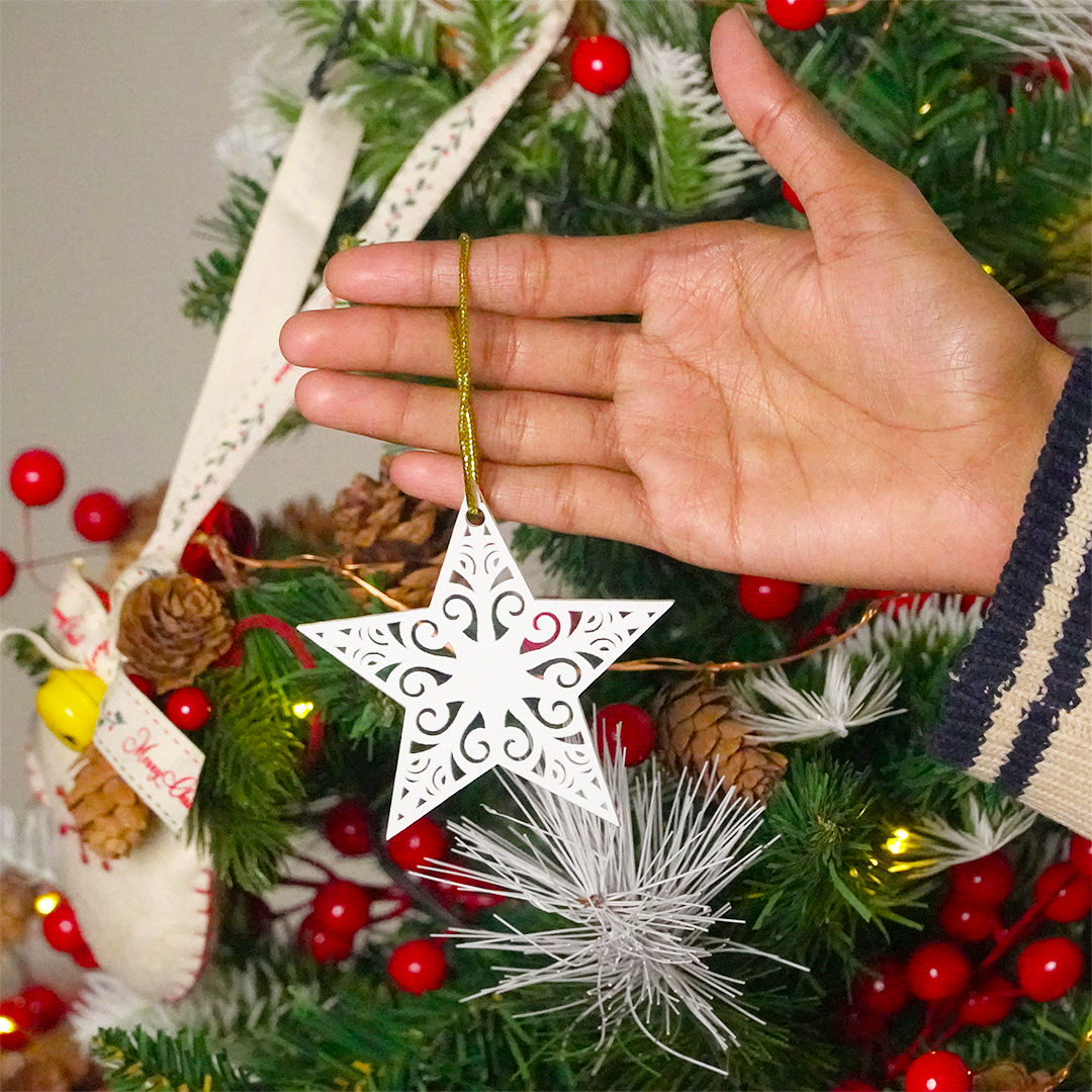 Set of 6 Acrylic Star Christmas Ornament – Elegant Clear Festive Hanging Décor