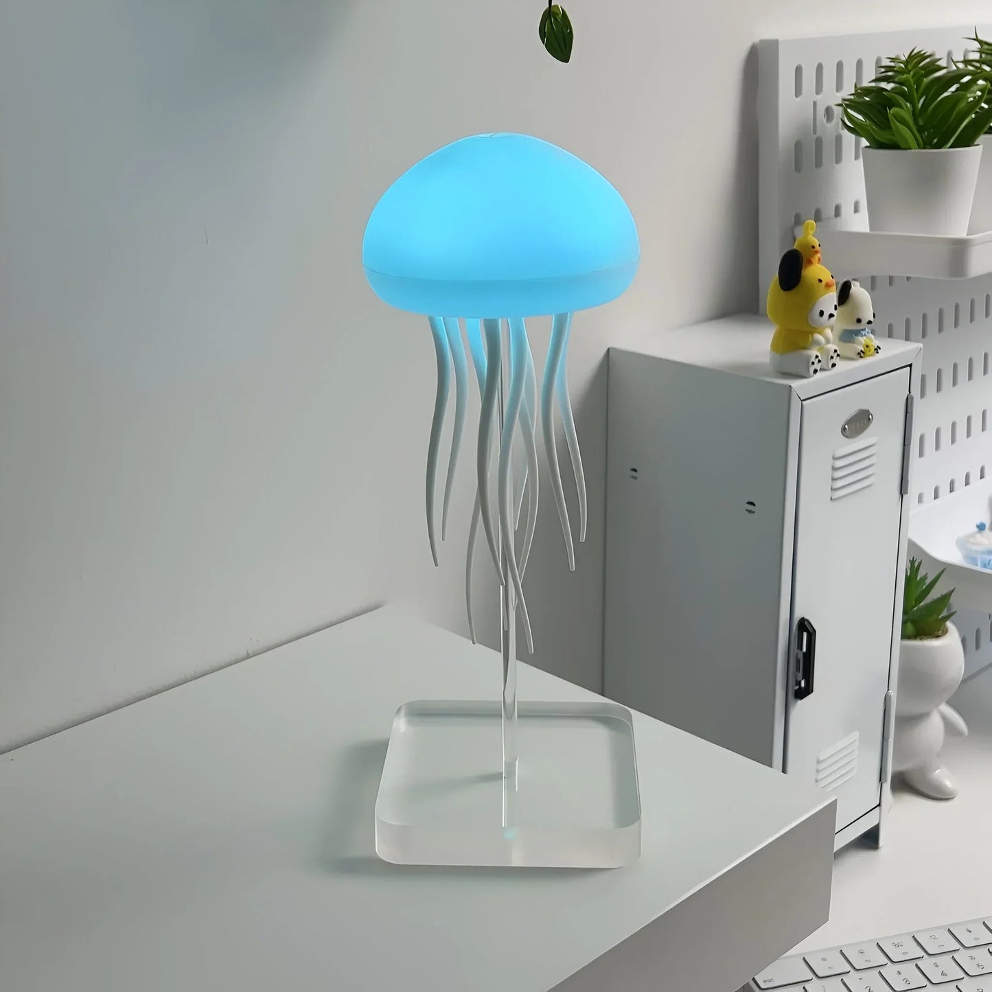 Glowy Night™ Floating Jellyfish Lamp