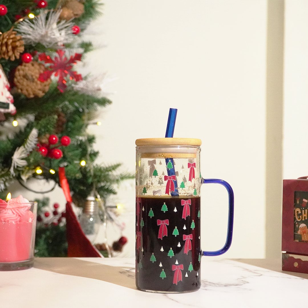 Bow and Little Christmas Tree Glass Tumbler with Handle & Bamboo Lid – Set of 2 | Festive Holiday Design with Straw