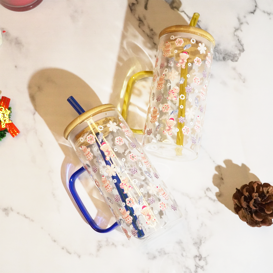 Christmas Ginger Bread with Minis Glass Tumbler with Handle & Bamboo Lid – Set of 2 | Festive Holiday Design with Straw