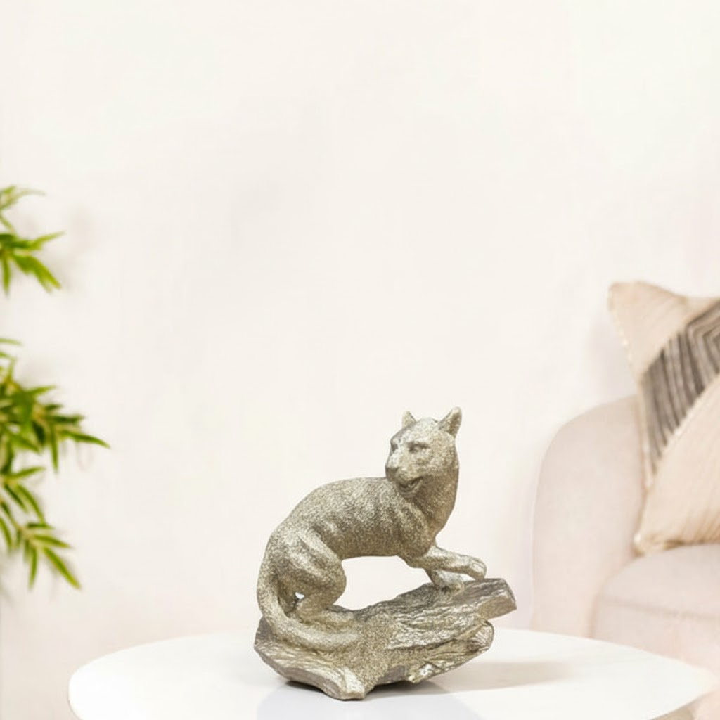 Elegant Golden Leopard Showpiece – Luxury Animal Figurine for Home Décor