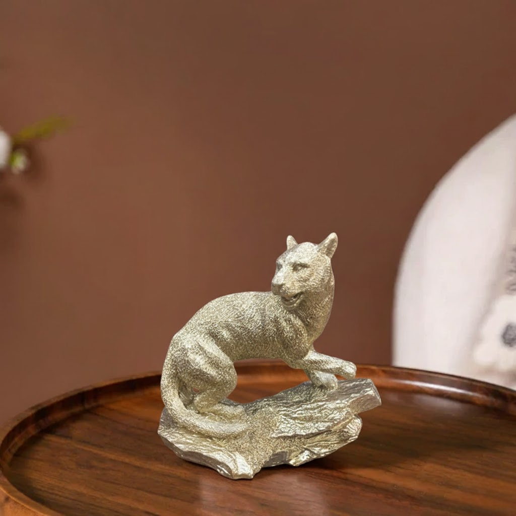Elegant Golden Leopard Showpiece – Luxury Animal Figurine for Home Décor